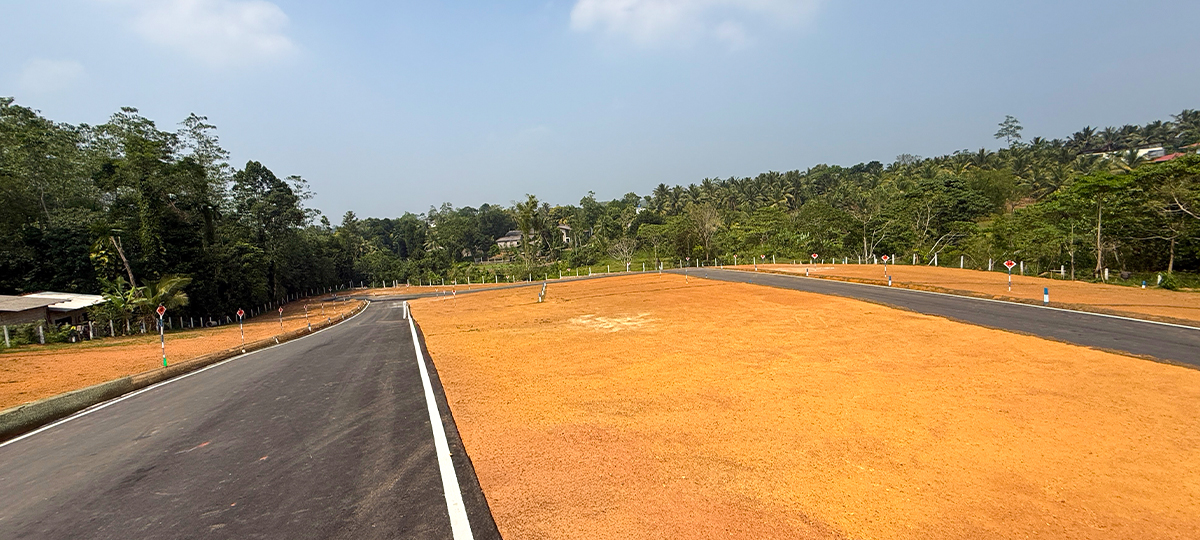 DENVER - KAHATHUDUWA